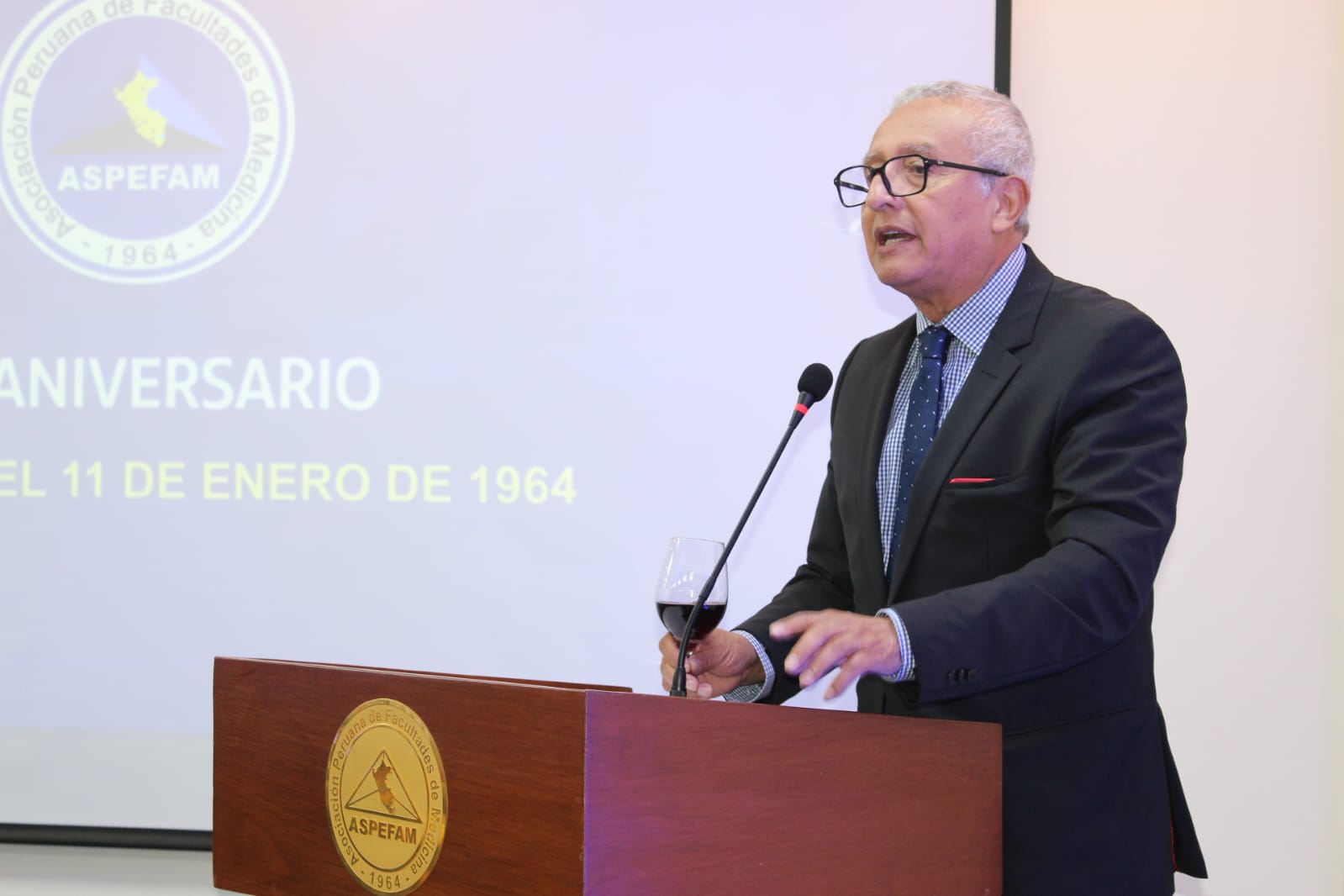 Dr. Gerardo Ronceros, decano de la facultad de Ciencias de la Salud en UPN