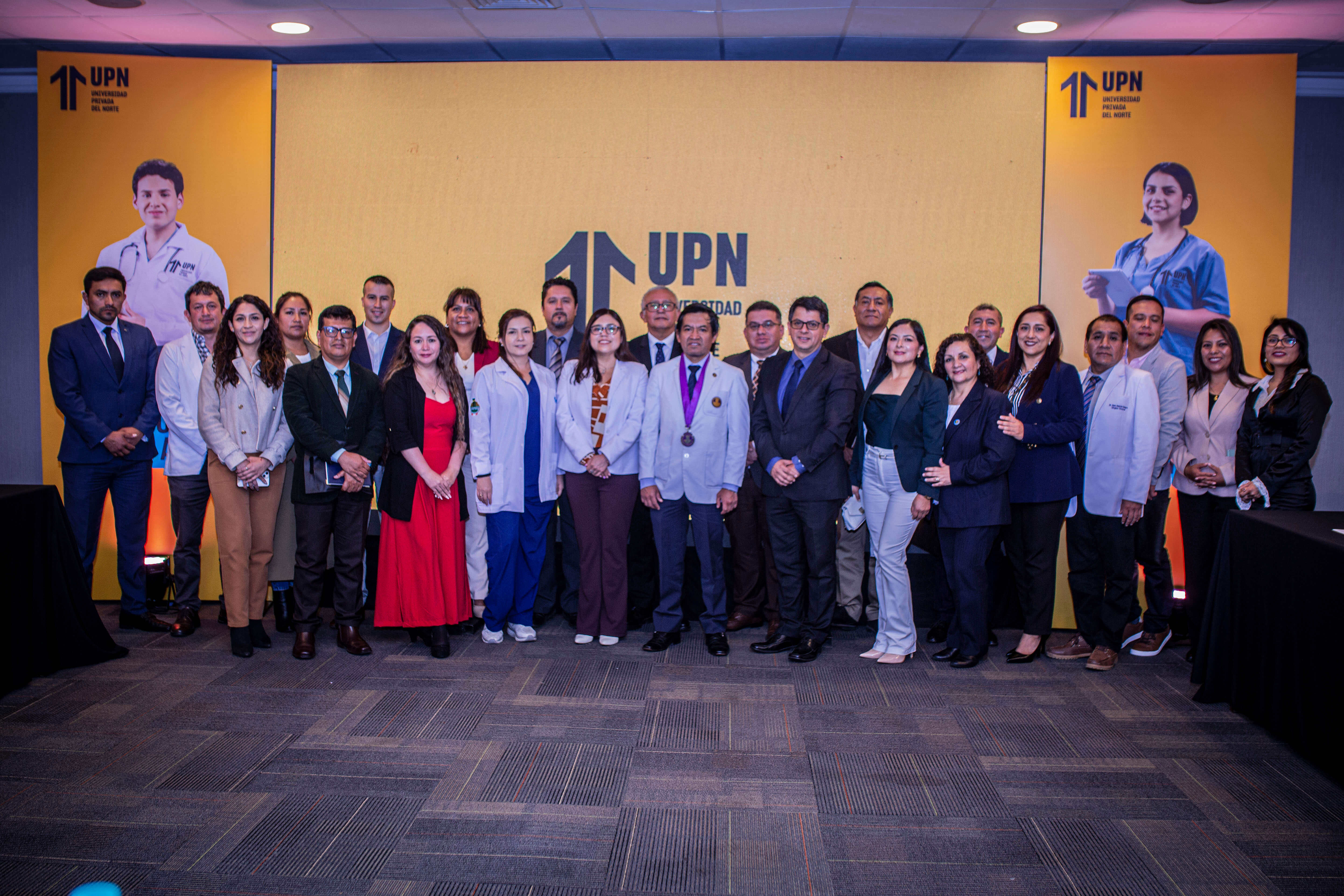 Presentación de la carreras de Medicina Humana y Enfermería en Cajamarca