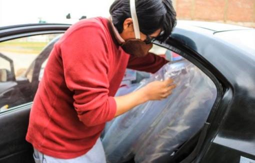 Protectores fueron elaborados en un material biodegradable que consta de 400 micras más gruesas para mayor seguridad.