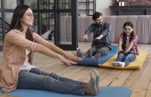 Las charlas que ofrecieron nuestros estudiantes se enfocaron en prevenir lumbalgias y otros males derivados de una mala postura. (Foto: www.freepik.es)