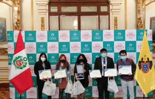 Nuestros ganadores durante el reconocimiento otorgado por la Municipalidad de Lima.