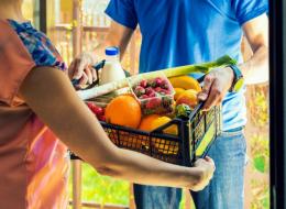 Los canales minoristas se reinventaron e ingresaron a la modalidad de venta digital y delivery. (Foto: cosas.pe)